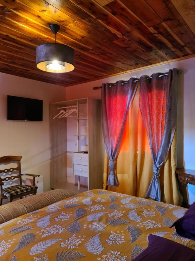 Chambres Et Tables D'Hote Du Voyageur Ла-Плен-де-Пальміст Екстер'єр фото