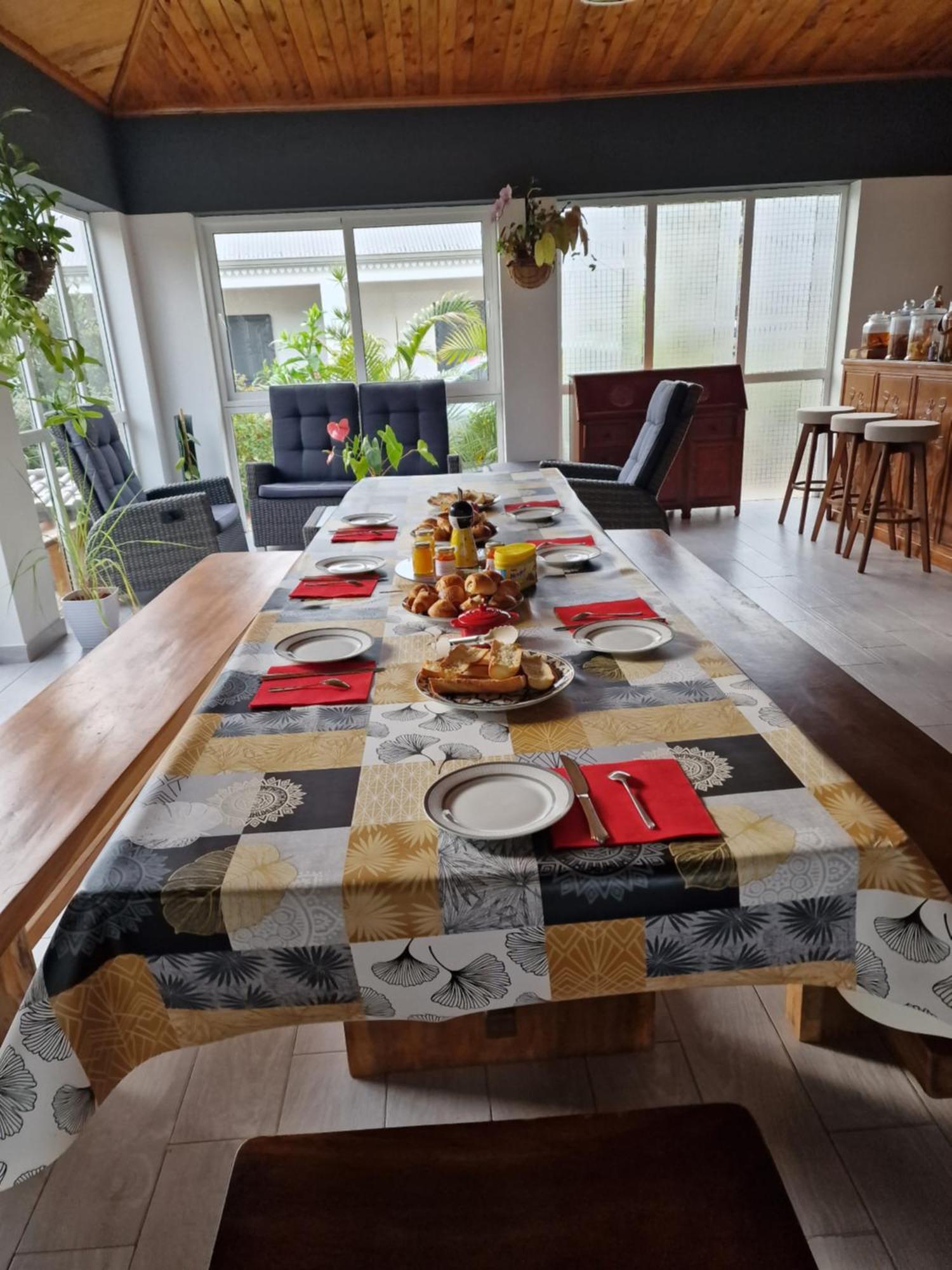 Chambres Et Tables D'Hote Du Voyageur Ла-Плен-де-Пальміст Екстер'єр фото